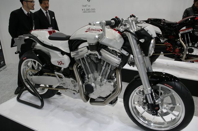 画像2: シェルビーACコブラをコンセプトとしたマッスルハーレー「Avinton」