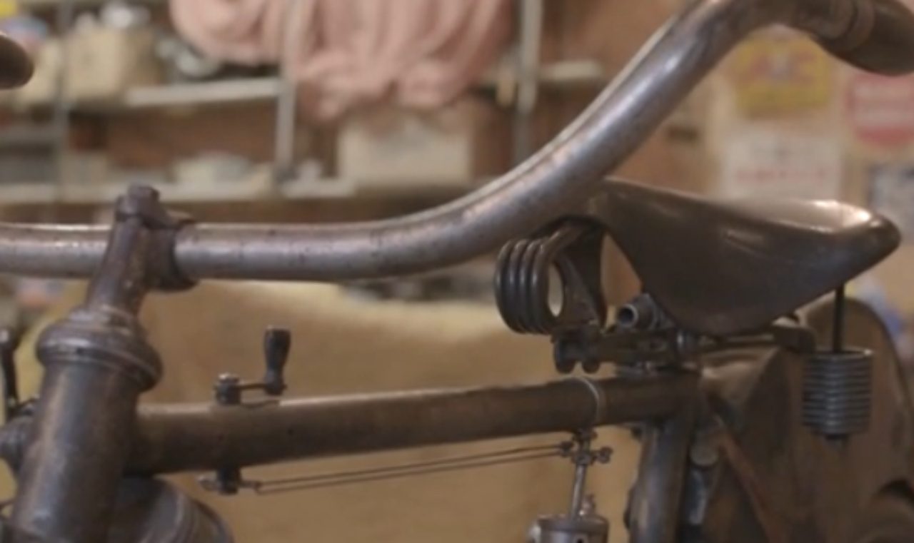 またまた超クラシックバイクがオークションに出品。今度は1904年製の
