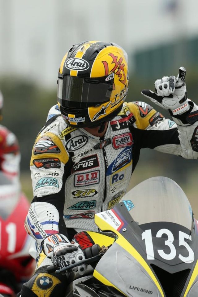 画像2: 2015 年 4月18日(土)全日本ロードレース選手権シリーズ開幕。第1戦エントリー車両 56 台のうち なんと10 台が BMWS1000 RR