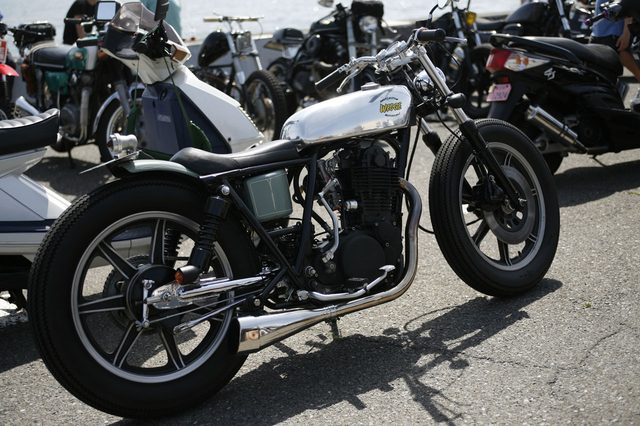 画像5: 来場者もツワモノぞろいだ!BIKE BUILD OFFの駐車場の風景