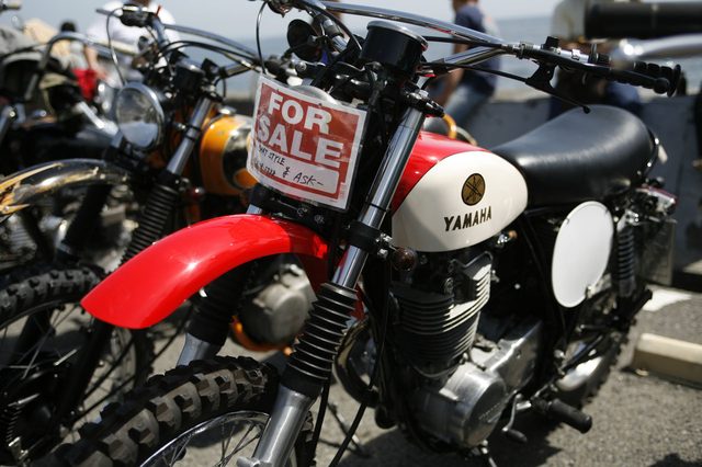 画像8: 来場者もツワモノぞろいだ!BIKE BUILD OFFの駐車場の風景