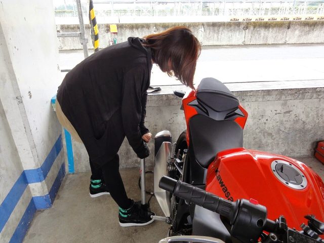 画像2: 空気圧の計り方