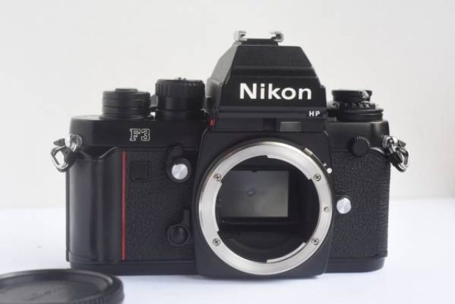 画像: ニコンのフィルム一眼レフ page4.auctions.yahoo.co.jp