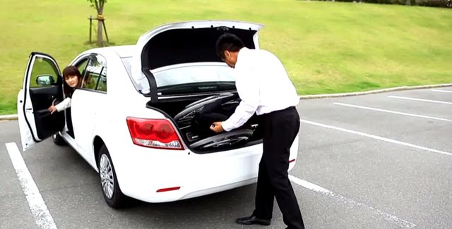画像: 車にも簡単に詰める軽量で、コンパクトなフォーダブル。 www.youtube.com