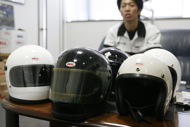 画像: 現代のヘルメットのルーツとなるBELL 500-TX