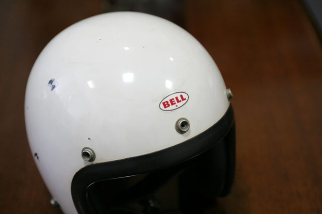 画像: 1967年頃のオリジナルのBELl 500-TX。初期の500-TXは額のロゴが銀ベースで「銀BELL」と呼ばれる。