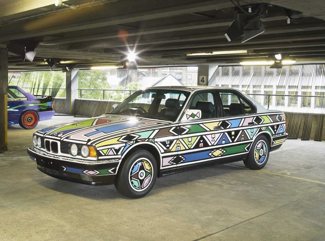 画像: Esther Mahlangu BMW 525i, 1991 www.artcar.bmwgroup.com