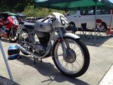 画像: 京都から参加の森さんのF.B.モンディアル200。イタリアンならではの造形美に注目!