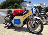画像: 大阪の田島さんのホンダCB500Fレーサー。往年のRSC木山号です!