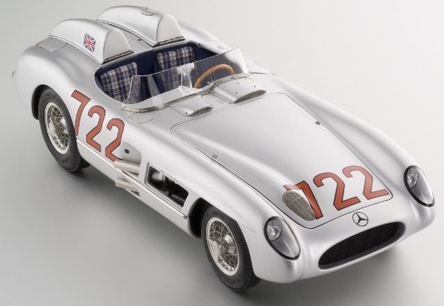 画像: メルセデス・ベンツ・300SLR www.motorabilia.biz