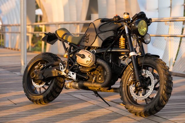 画像: BMW R1200S www.caferacerdreams.com.es