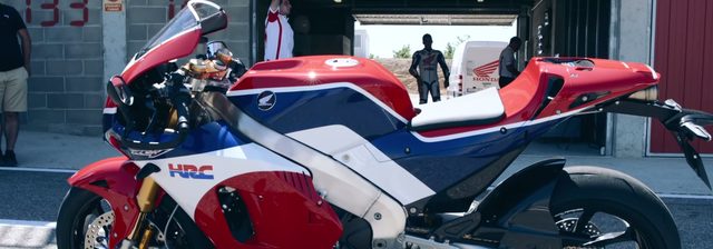 画像: RC213Vと見紛うその姿 youtu.be
