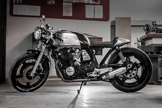 画像: こっちはCB750 www.pipeburn.com