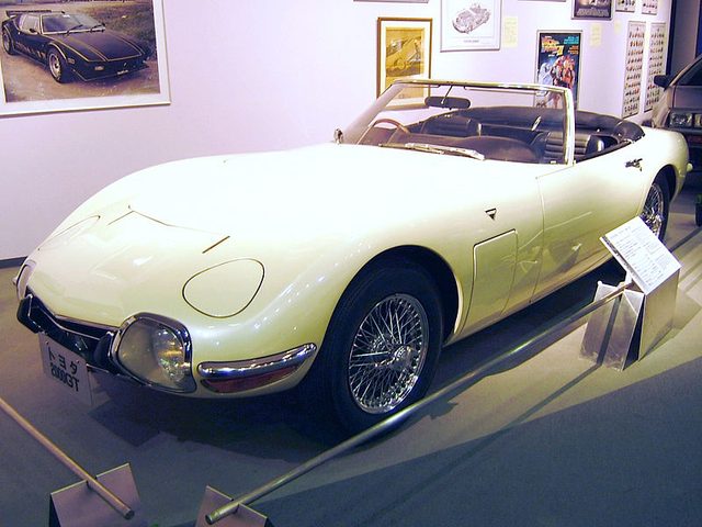 画像: 2000GTボンドカー(トヨタ博物館にて) ja.wikipedia.org