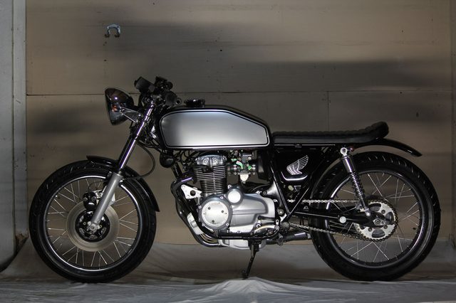 画像: CB400f Brat。Bratとはやんちゃって意味です。 www.popbangclassics.com.au