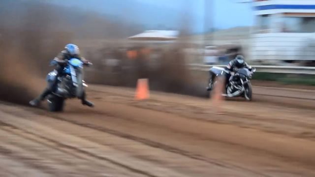 画像2: ドタバタジャジャ馬、ありそうでなかった「ダート“ドラッグ”レース」