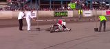 画像3: 【凄技動画】バイクでリンボーダンス?