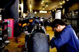 画像: 1階が工場になっている。