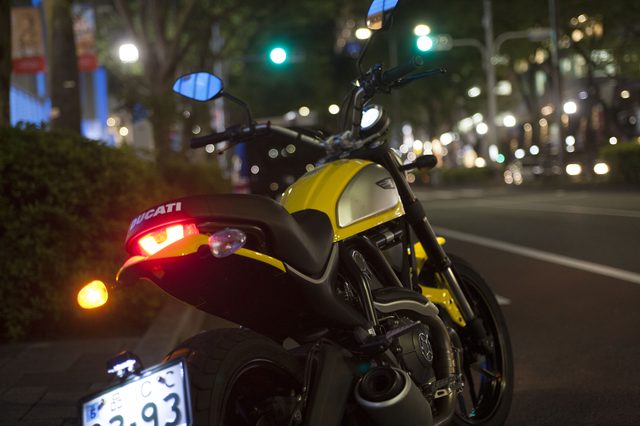 画像2: シティーランも様になるファッショナブルなドゥカティ スクランブラー