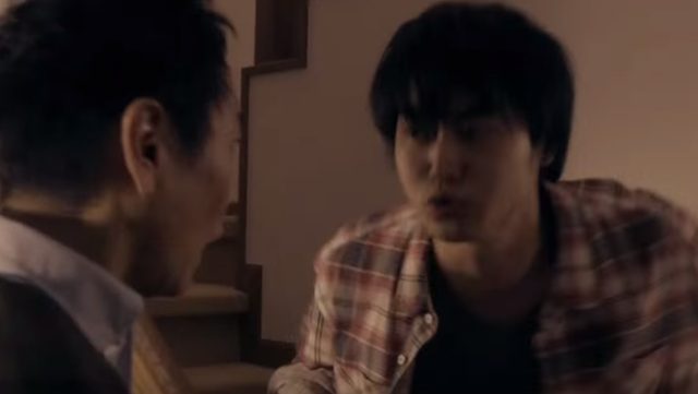 画像: そんな彼も反抗期を迎えると、父親とことごとくぶつかります www.youtube.com