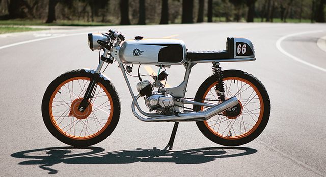 画像: これはマジレア。1966 MONTGOMERY WARDS RIVERSIDE 450SS。イタリアのベネリ社製。 www.analogmotorcycles.com