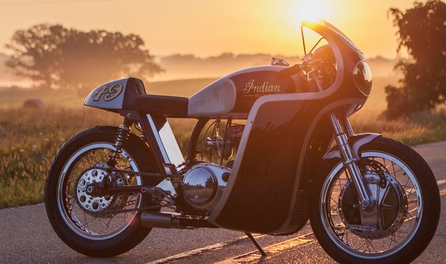 画像: 1949年製インディアン www.analogmotorcycles.com