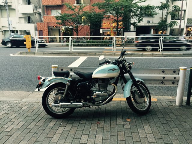 画像: 前後ディスクブレーキ。かなりクラシックな佇まい。