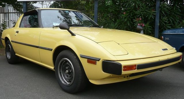 画像: マツダ・サバンナRX-7 あえて初代。 ja.wikipedia.org