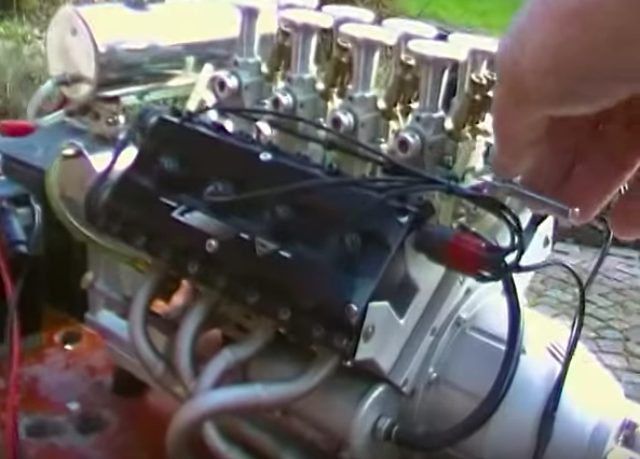 画像: ミニミニ V型8気筒エンジン
