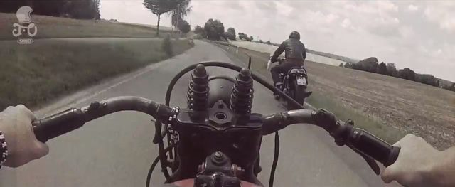 画像4: SHOEI Europeがビンテージ・カスタムシーンに向けて魅力的なヘルメットを発表