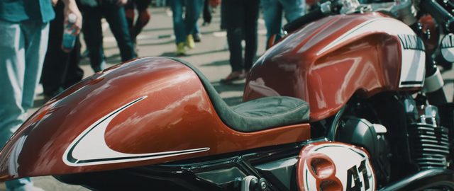 画像2: 映画「ワイルドスピード」最新作のワンシーン?いやいや、YAMAHA Yard Built Dealer Contestの受賞風景なんですw