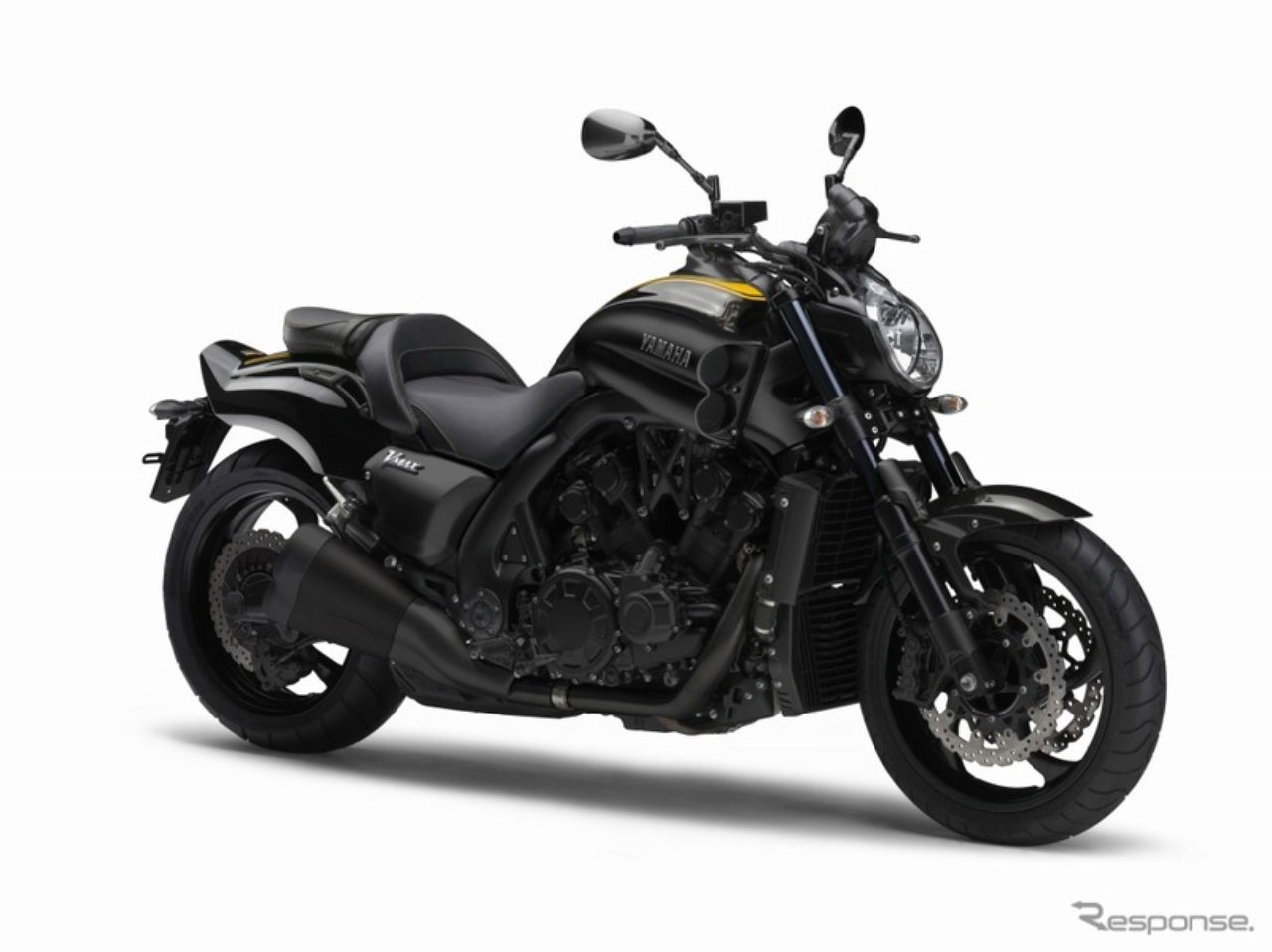 YAMAHA V-MAX 黒 格安提供車 エンジン始動確認 半額配送キャンペーン 期間限定車体本体価格 現状渡し諸経費￥0- 横浜 P-Yard ヤマハ VMAX、創業60周年記念限定車を発売タンク上部にインター