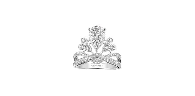 画像: ショーメのアイコンといえるティアラ www.chaumet.jp