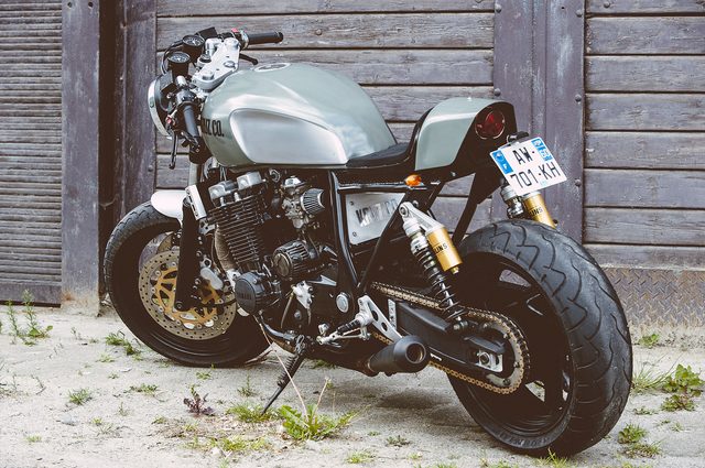 画像: XJR1300 static.wixstatic.com