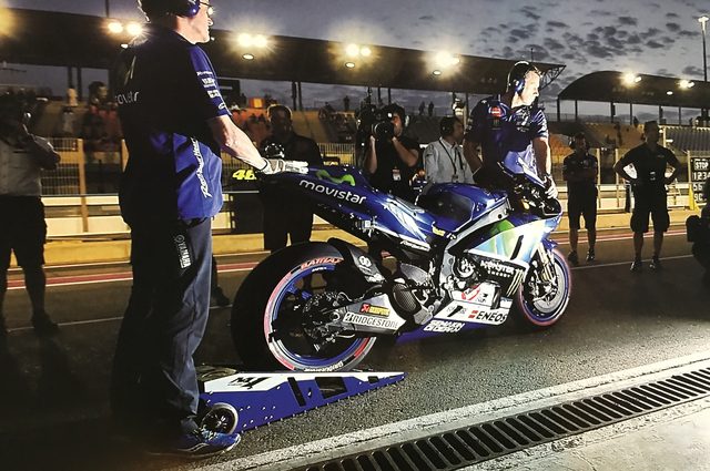 画像: クルーの皆さんもクール!