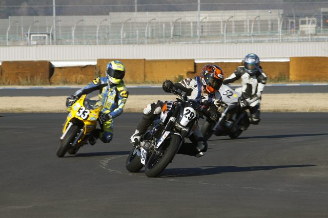 画像5: チーム名はCHIKA with KTM