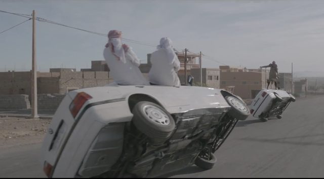 画像: これ、BMWです(笑) www.youtube.com