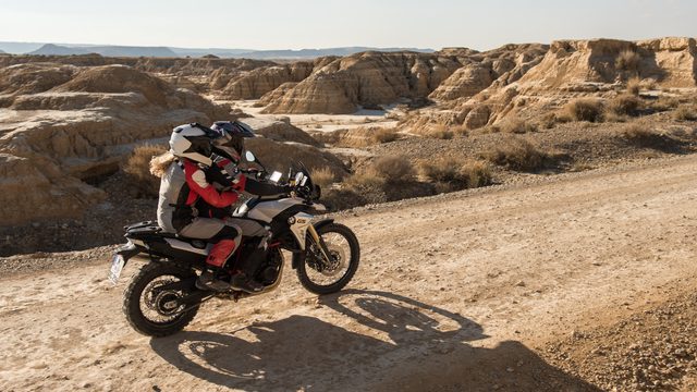 画像: F 800 GS www.bmw-motorrad.jp