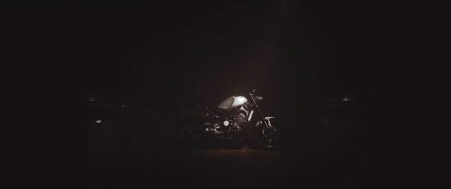 画像: 暗闇のなかから浮かび上がるXSR900のサイドビュー・・・。 vimeo.com
