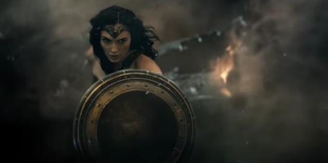 画像: その正体はワンダーウーマン wwws.warnerbros.co.jp