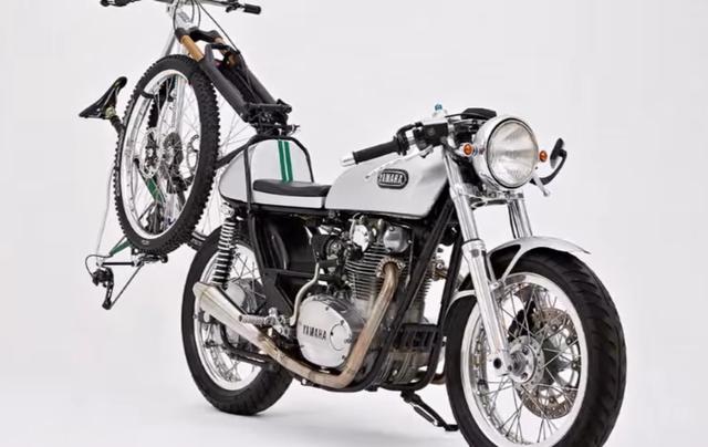 画像: なのにこんなふうに大好きな自転車をくくりつけちゃう www.youtube.com