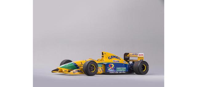 画像: まさに少年時代に見ていた車両です。 www.bonhams.com