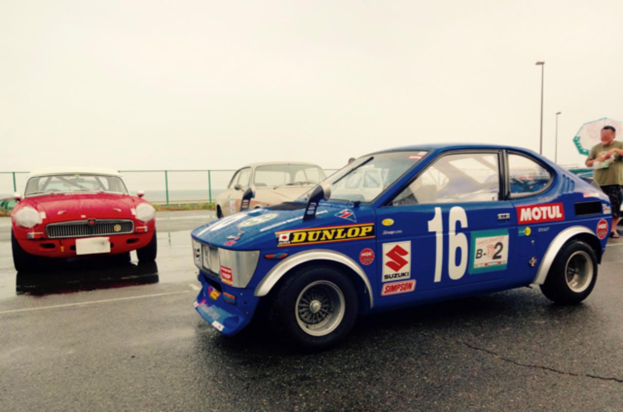 画像: スズキ フロンテ・クーペ 2ストローク これまた速い! 小さいからジムカーナ楽しそう!