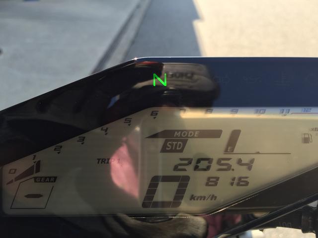 画像: ハイオク10.08Lで燃費は約20km/L。燃料計の表示は結構アバウト。半分からの減り方がはやくて焦ります。