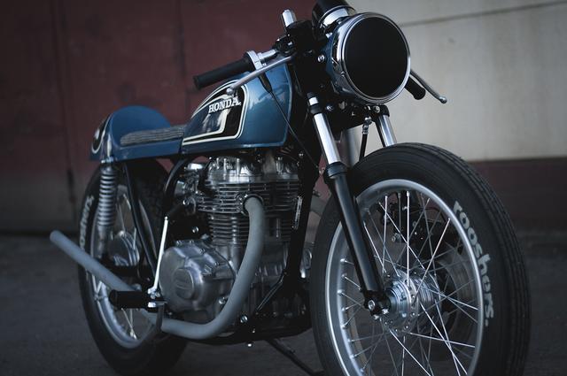 画像2: http://www.returnofthecaferacers.com/2016/06/rooshers-honda-cb250gt.html