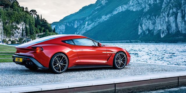 画像: イタリアのカロッツェリアはお尻のラインが上手。 www.roadandtrack.com