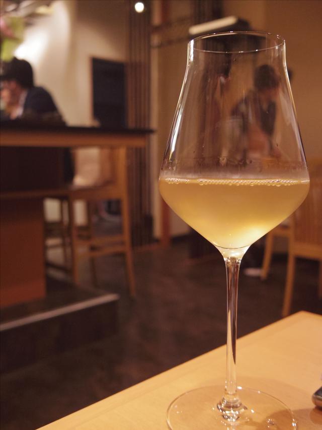 画像: 2杯目はオレンジワイン。 s.ameblo.jp