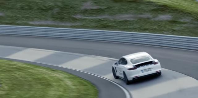画像: パナメーラ4E-Hybrid. www.porsche.com