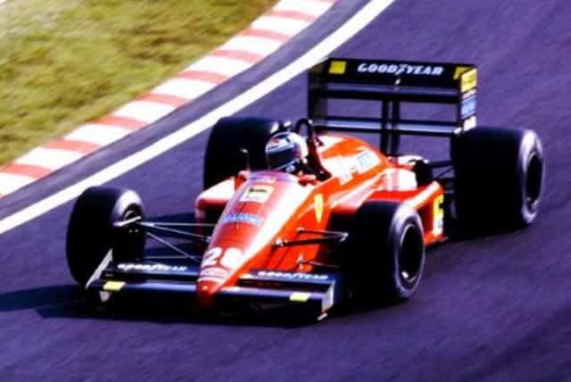 フェラーリ 鈴鹿フォーミュラ 1 VIP ダウンベスト レッド 激安大特価！ ダウンベスト VIP 1 鈴鹿フォーミュラ フェラーリ