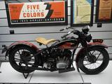 画像: VLD(1933) ハーレーは1933年から既にペイントにこだわりをはじめていたとのこと。カラフルなカラーラインアップだけでなく、今で言うカラーオーダープランのようなシステムも導入していたとのことです。
